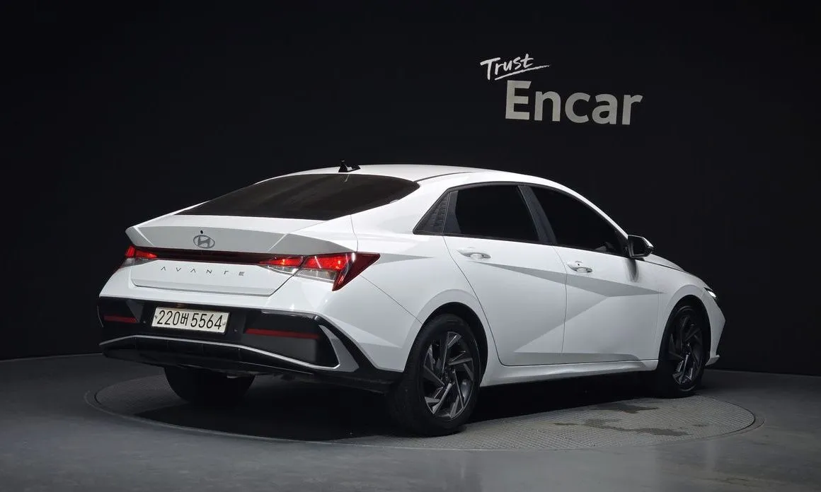 Hyundai AVANTE 2024 из KR, фото 4