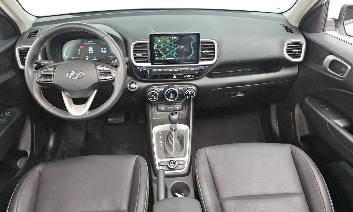 Hyundai Venue — фото 2