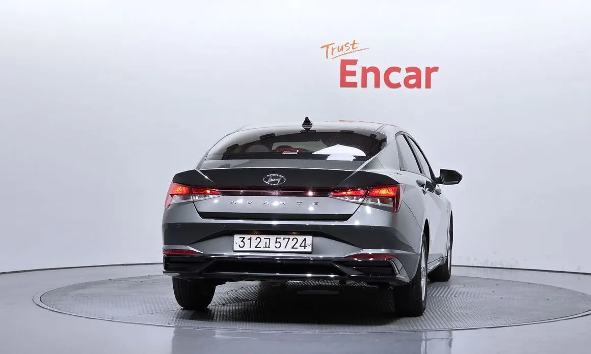 Hyundai AVANTE 2021 из KR, фото 3