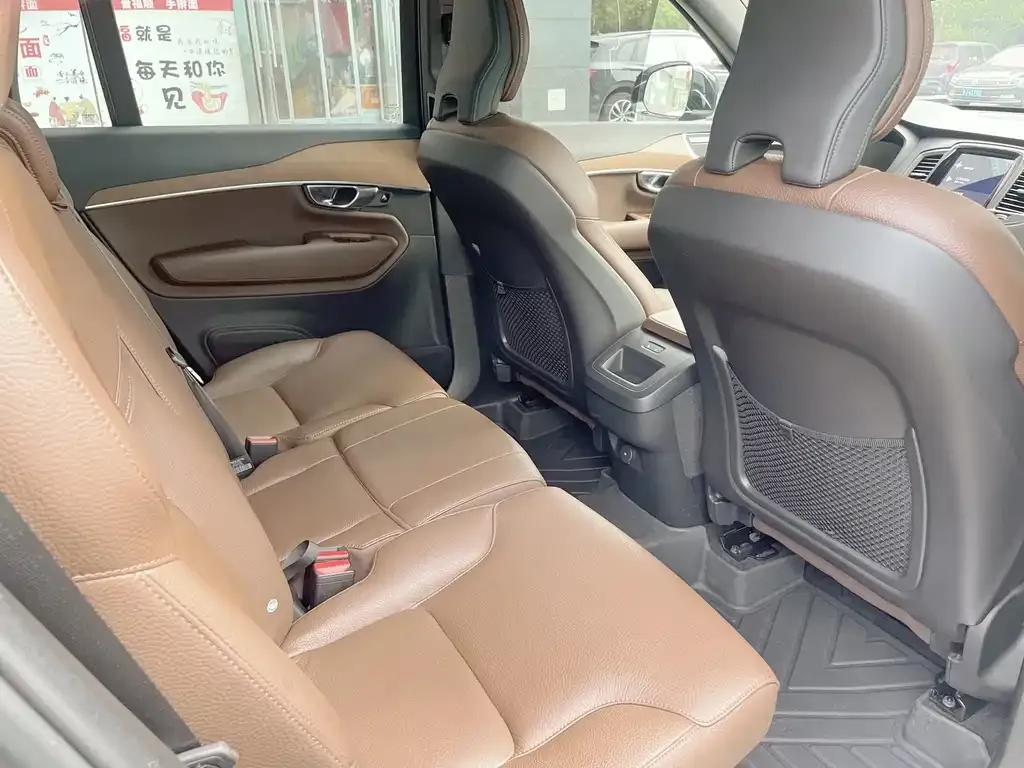 Volvo XC90 2022 из CN, фото 3