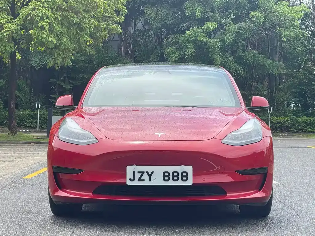 Tesla Model 3 — фото 6