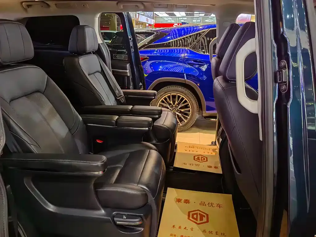 GAC Motor Trumpchi M8 — фото 6