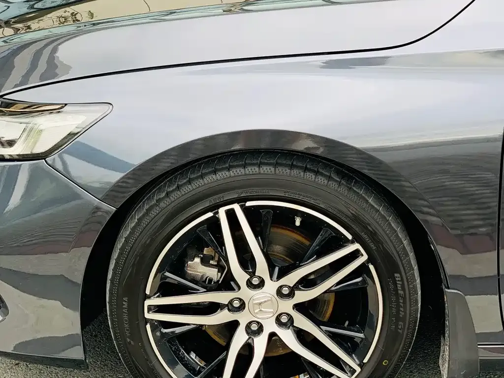 Honda Accord — фото 2