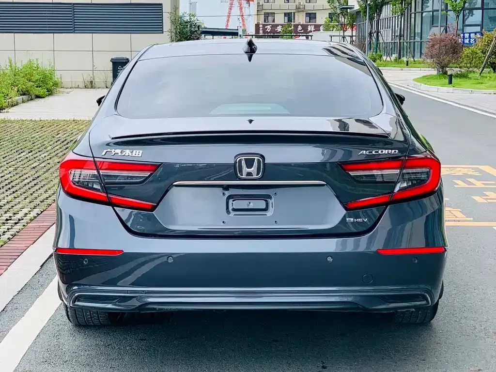 Honda Accord — фото 5
