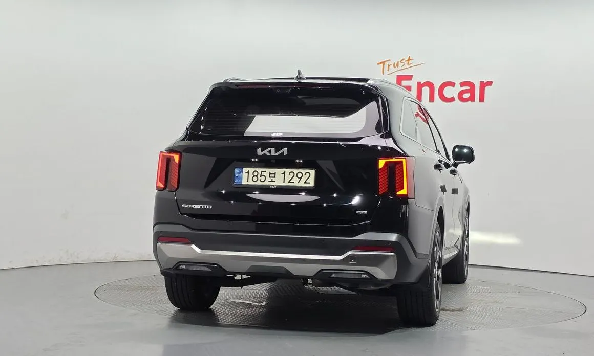 Kia Sorento — фото 5