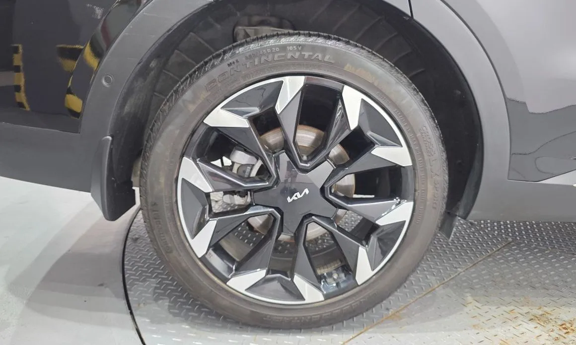 Kia Sorento — фото 10