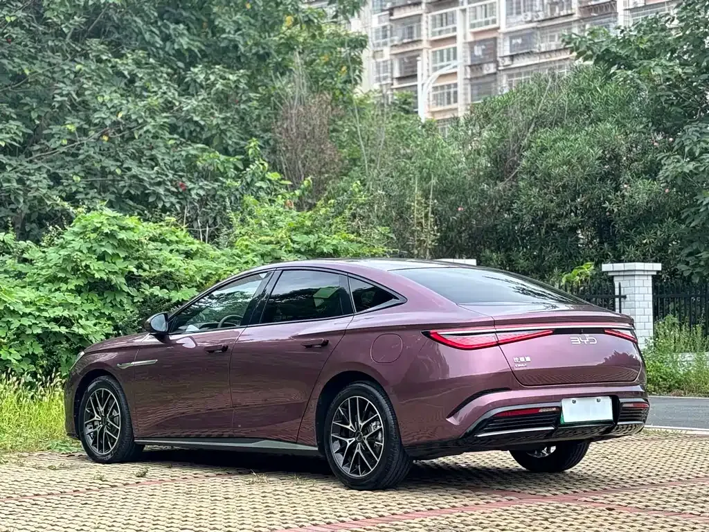 BYD Seal — фото 9