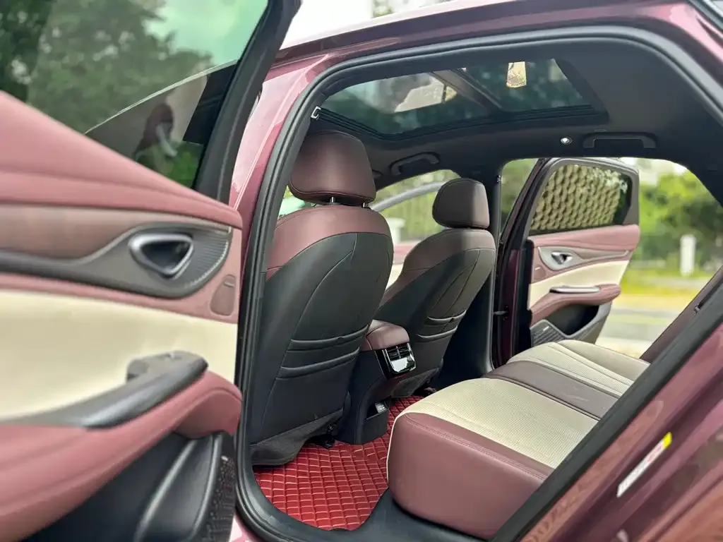 BYD Seal — фото 3