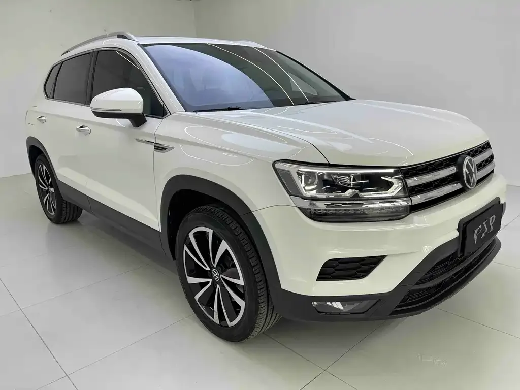 Volkswagen Tharu — фото 4