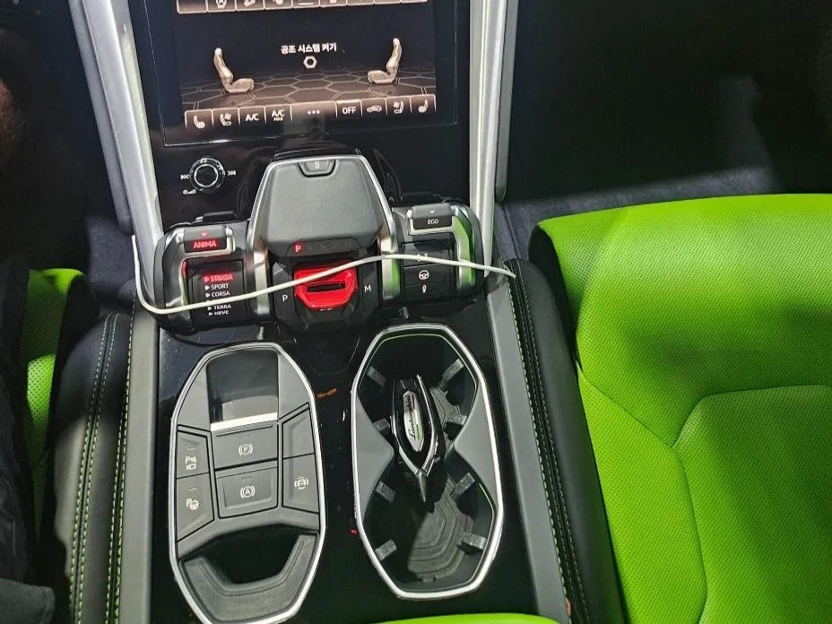 Lamborghini Urus 2022 из KR, фото 9