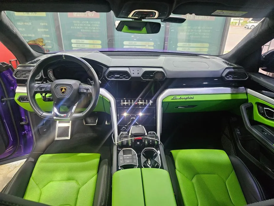 Lamborghini Urus 2022 из KR, фото 3