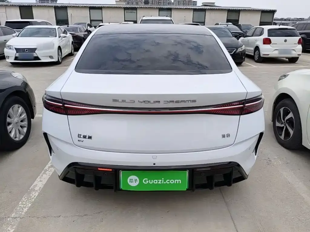 BYD Seal — фото 7