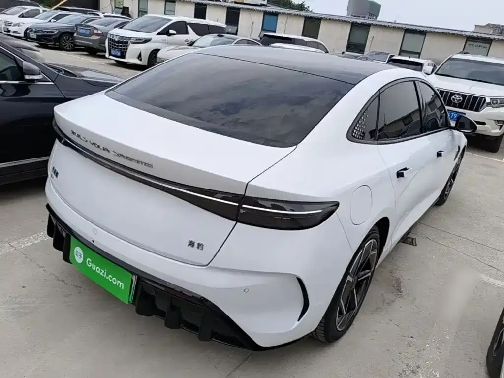 BYD Seal — фото 9
