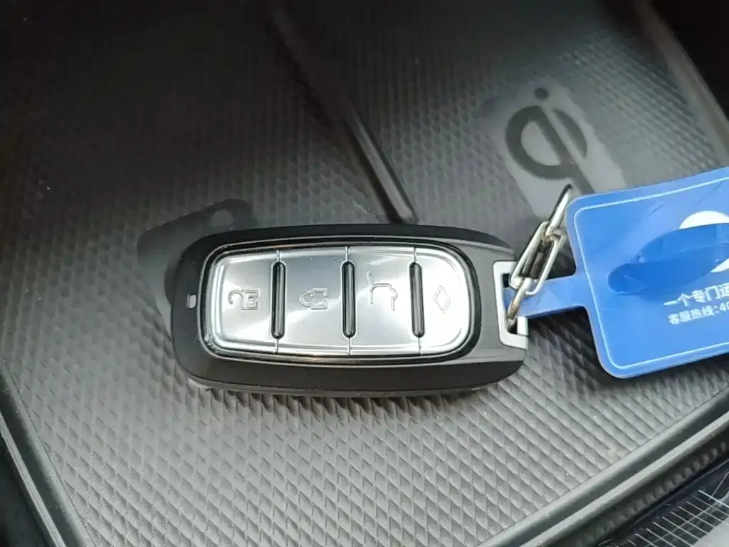 BYD Seal — фото 3