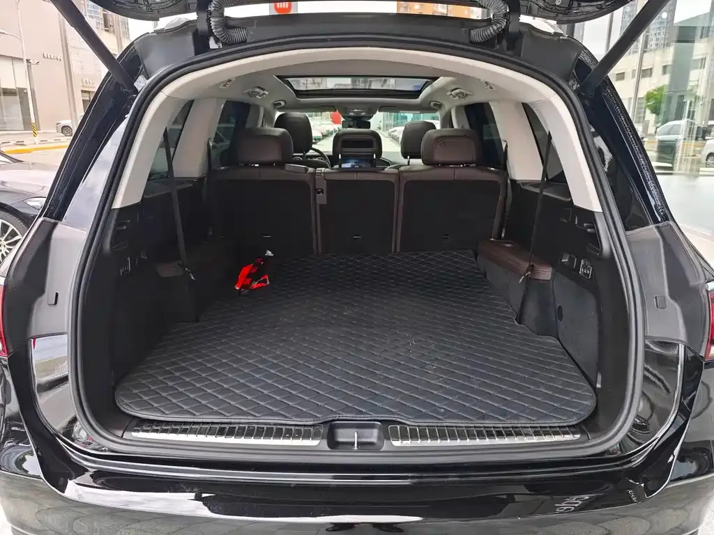 Mercedes-Benz GLS — фото 10