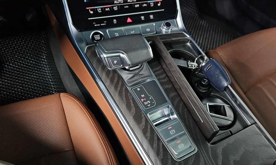 Audi A6 — фото 8