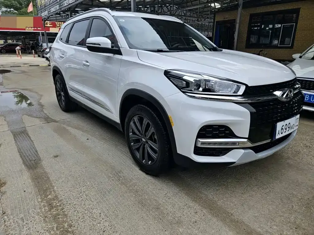 Chery Tiggo 8 — фото 10