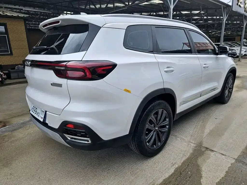 Chery Tiggo 8 — фото 4