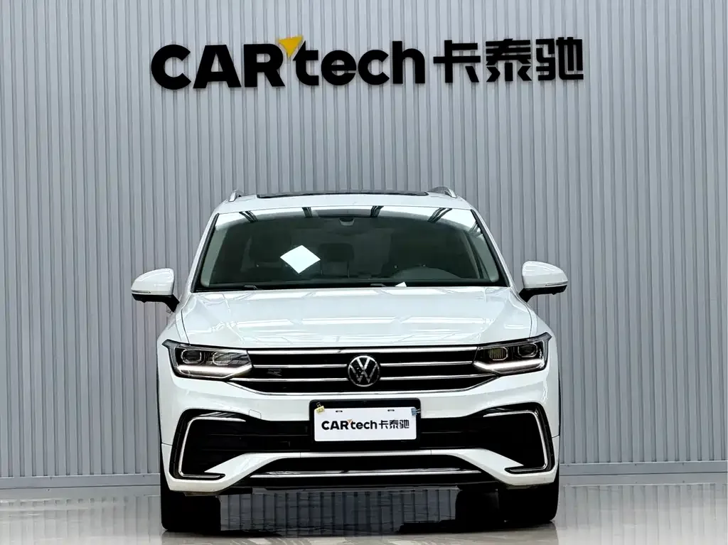 Volkswagen Tiguan L — фото 6