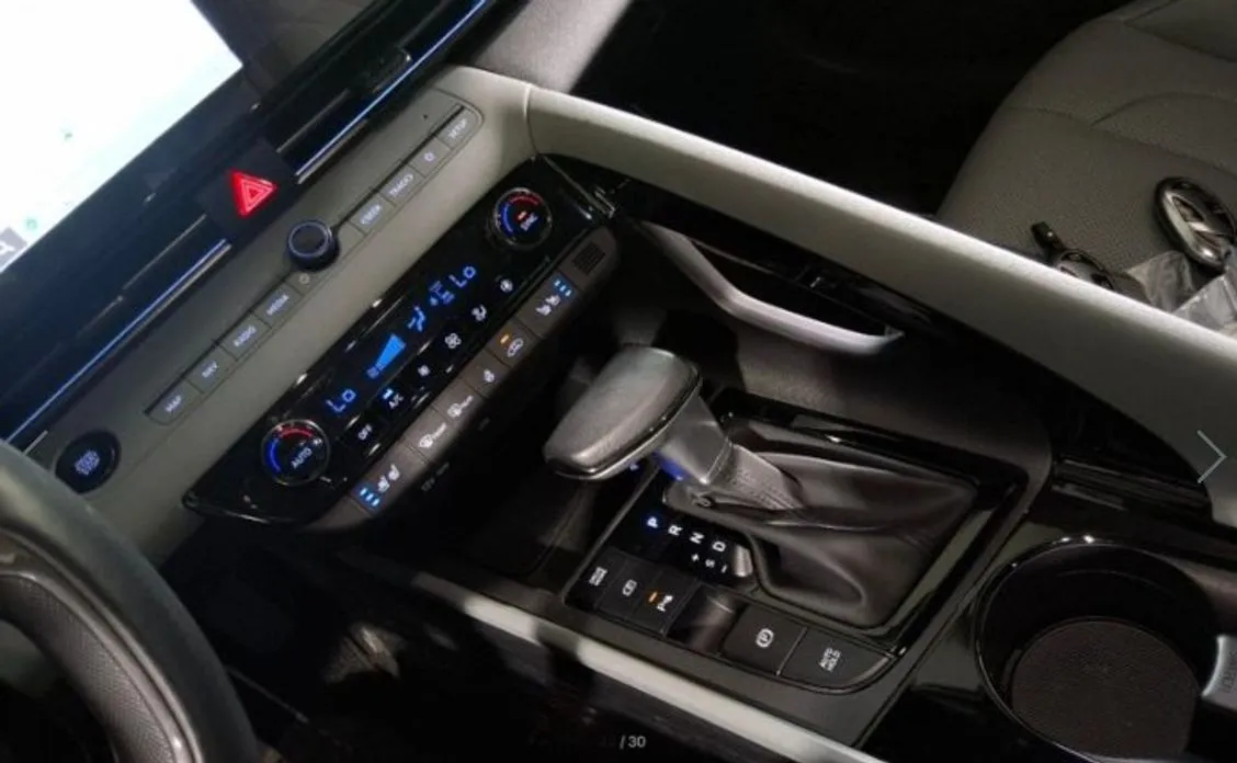Hyundai AVANTE — фото 3