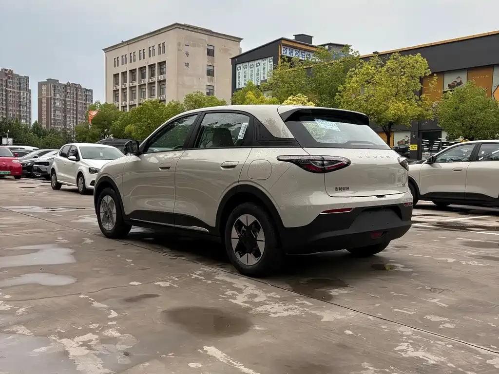 Geely Starburst — фото 4