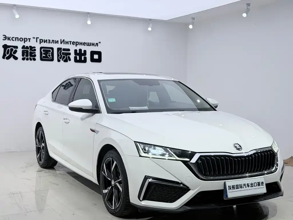 Skoda Octavia — фото 4
