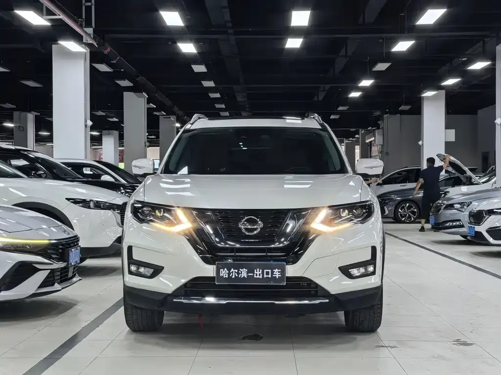Nissan X-Trail — фото 9