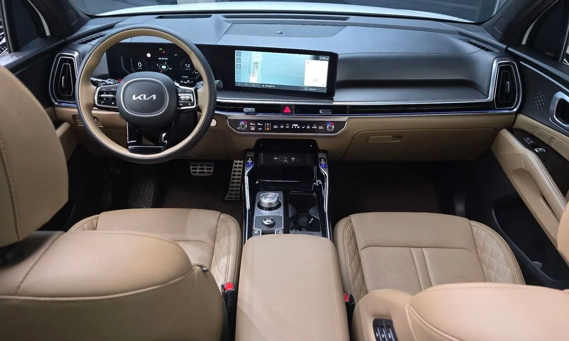 Kia Sorento — фото 7