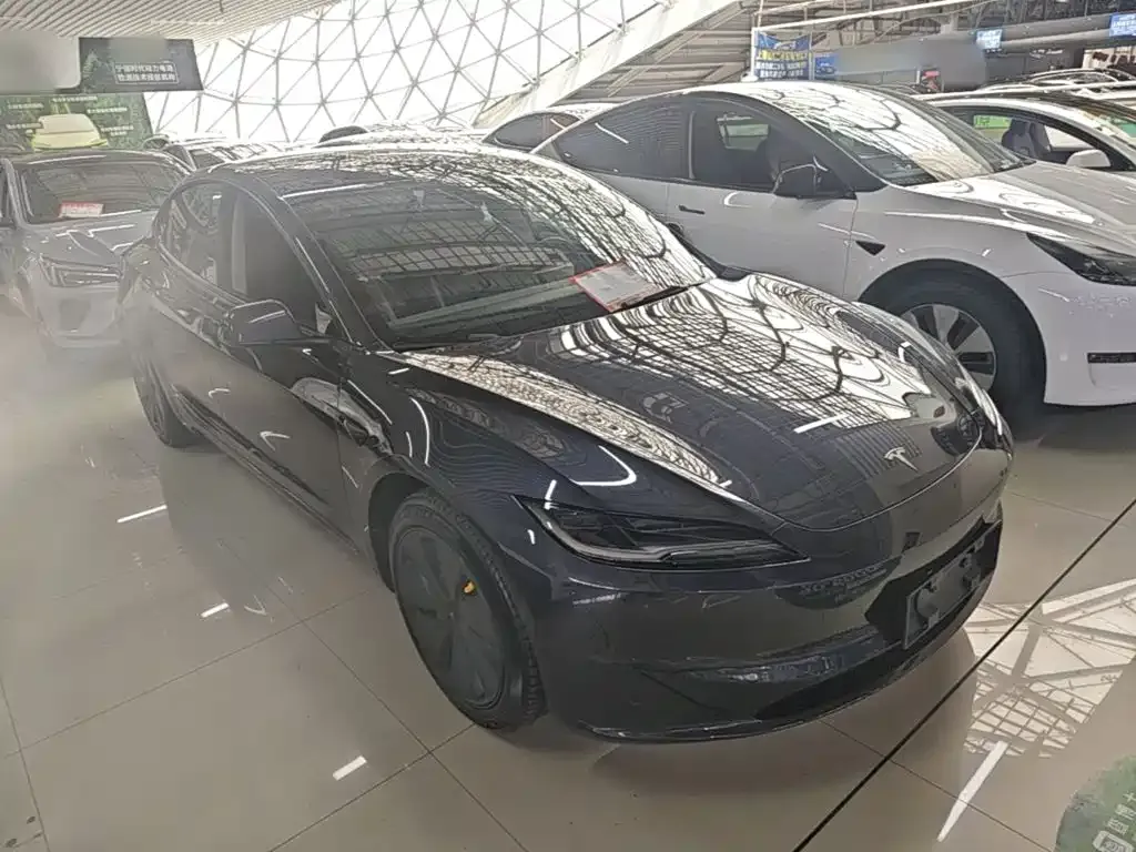 Tesla Model 3 — фото 6