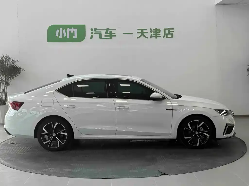 Skoda Octavia — фото 9