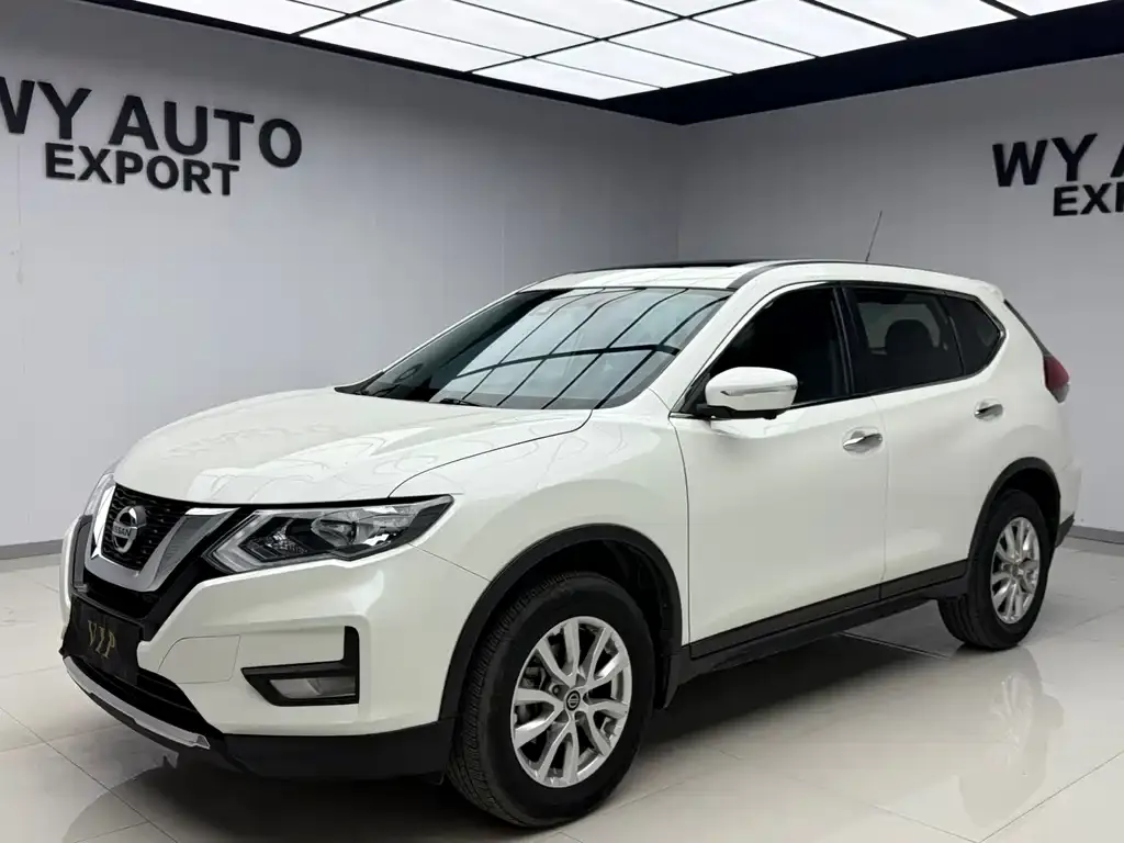 Nissan X-Trail — фото 1