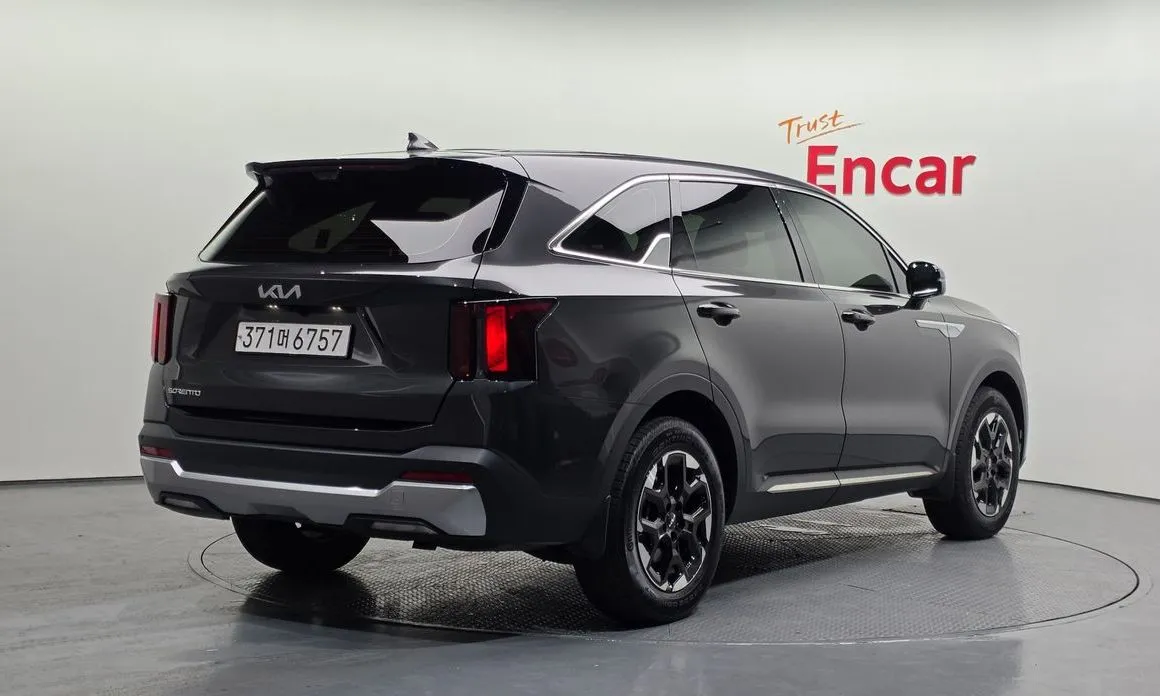 Kia Sorento — фото 3