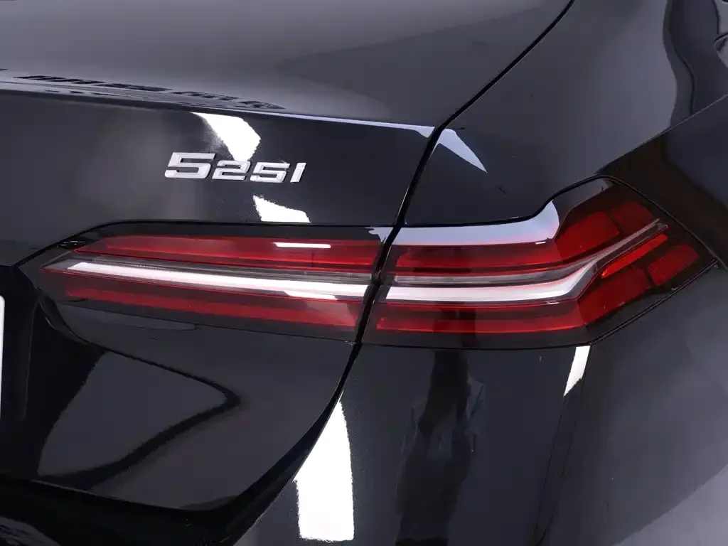 BMW 5 Series (Import) — фото 4