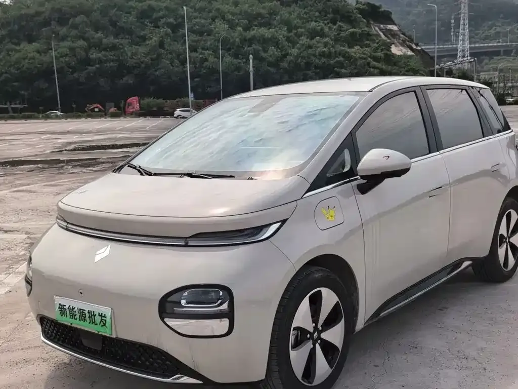 Baojun Yunduo — фото 1