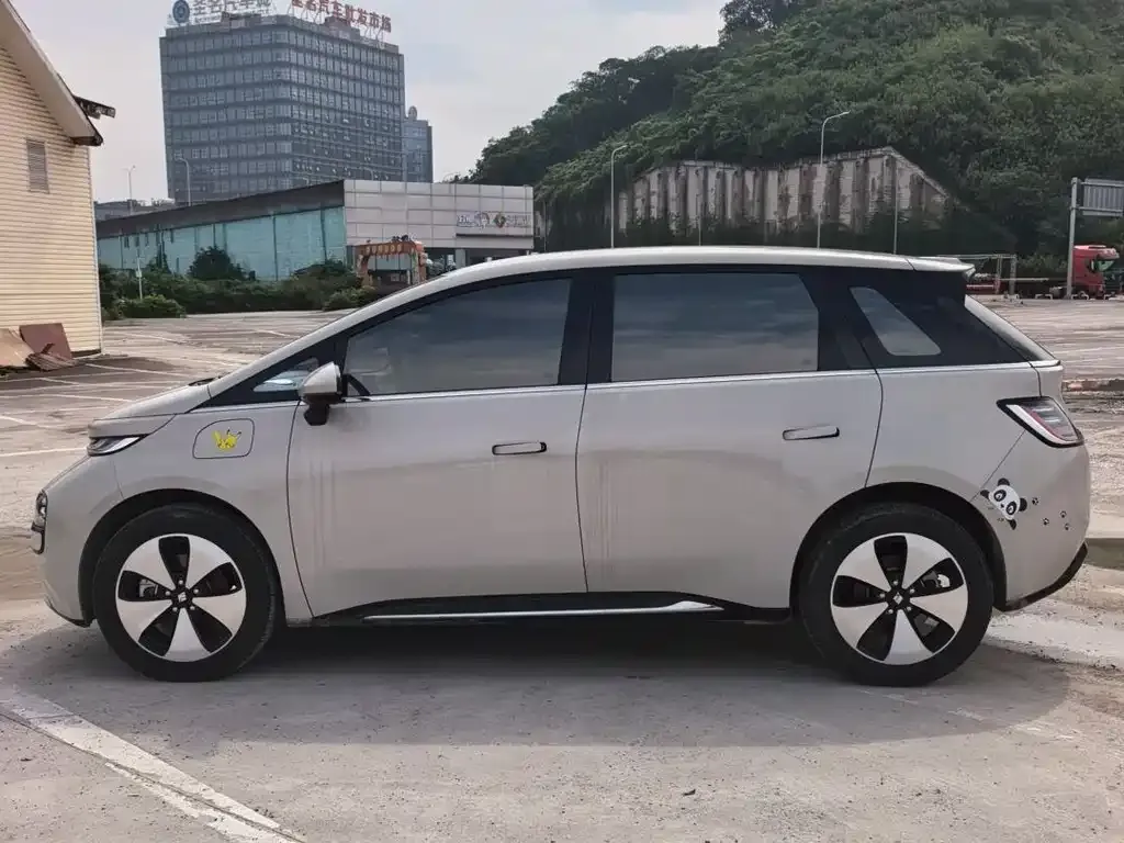 Baojun Yunduo — фото 10