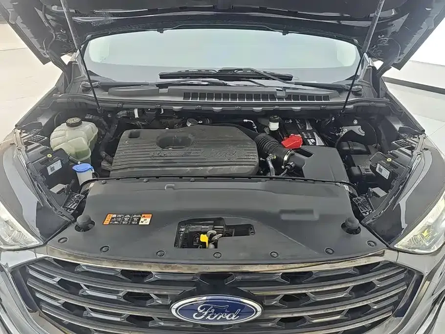 Ford Edge — фото 6