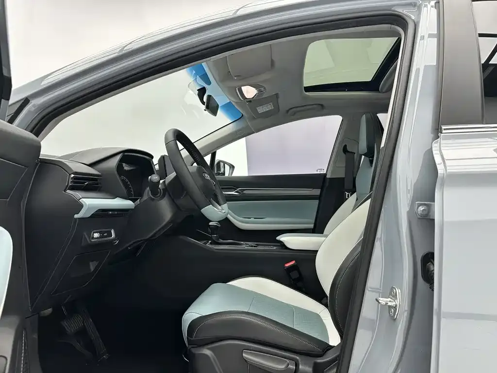 Geely Emgrand S 2022 из CN, фото 9