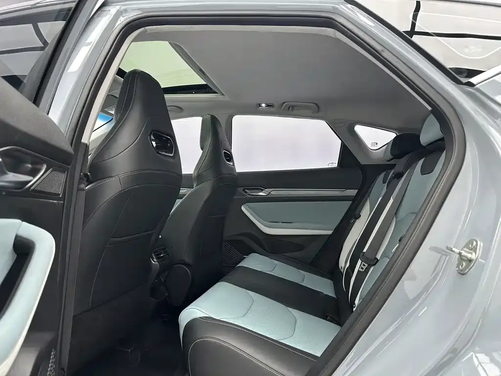 Geely Emgrand S 2022 из CN, фото 7