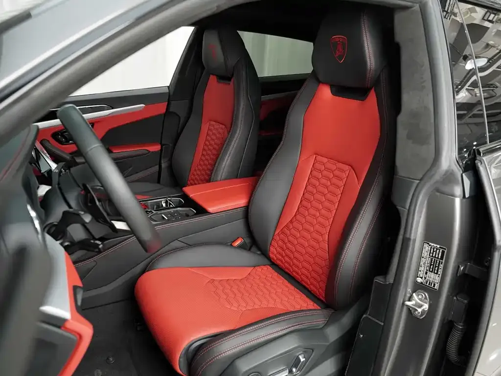 Lamborghini Urus — фото 8