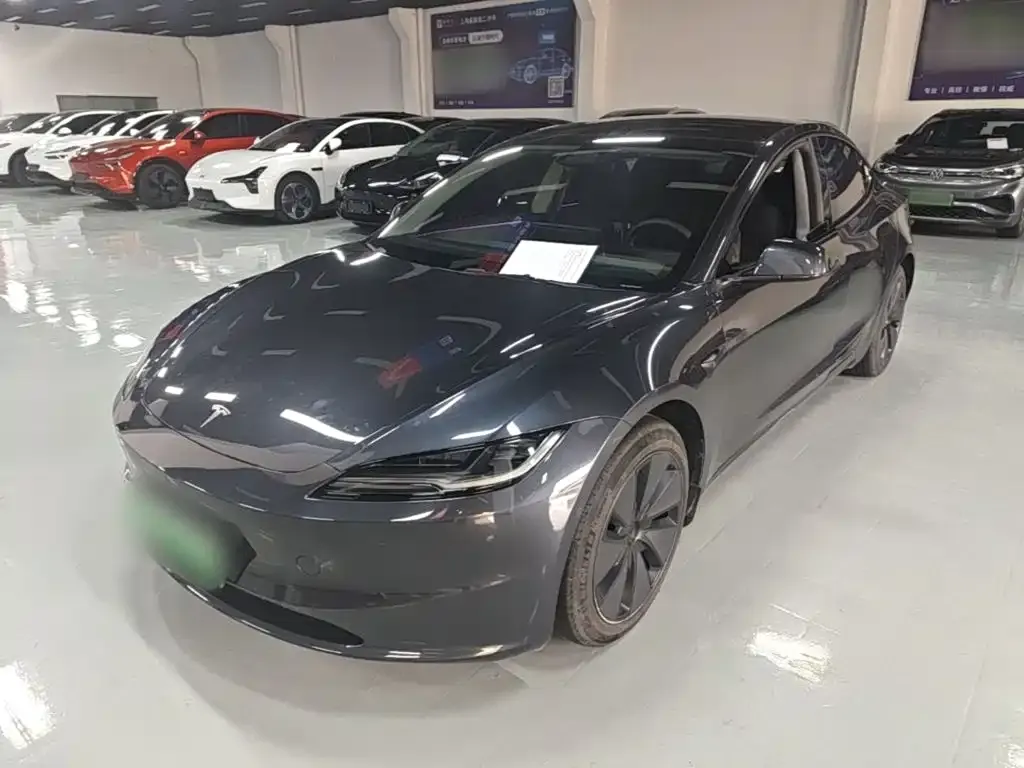 Tesla Model 3 — фото 3