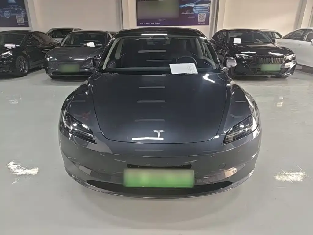 Tesla Model 3 — фото 9