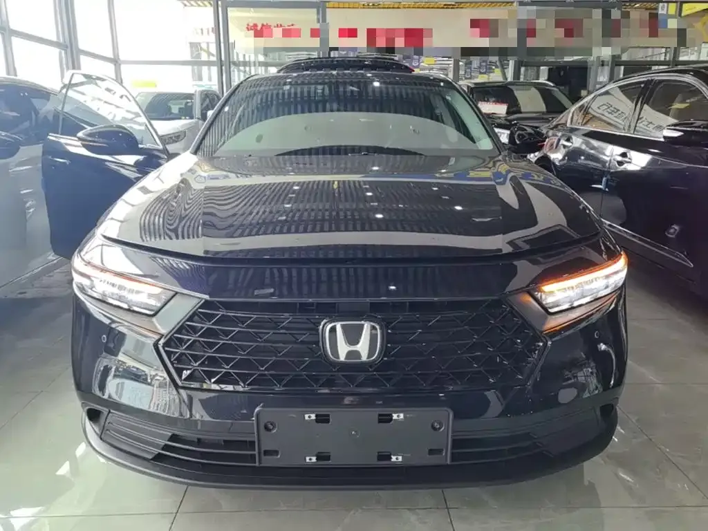 Honda Accord — фото 10