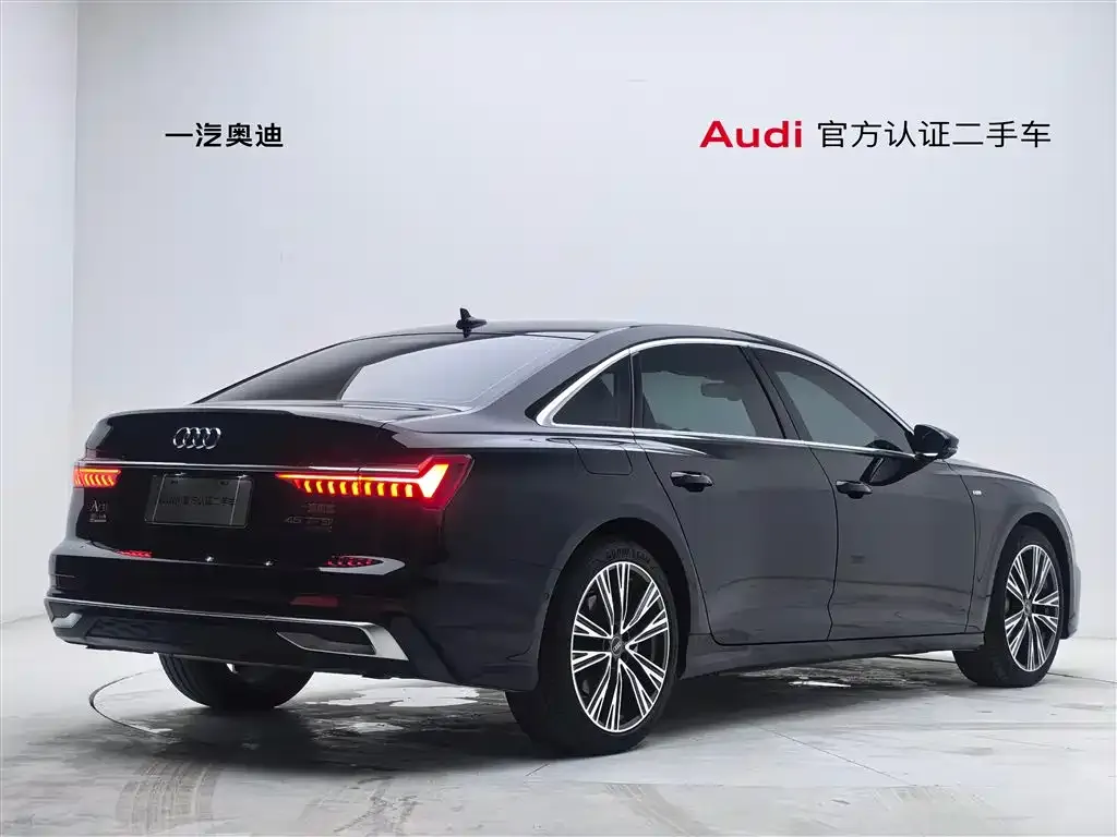 Audi A6L — фото 10