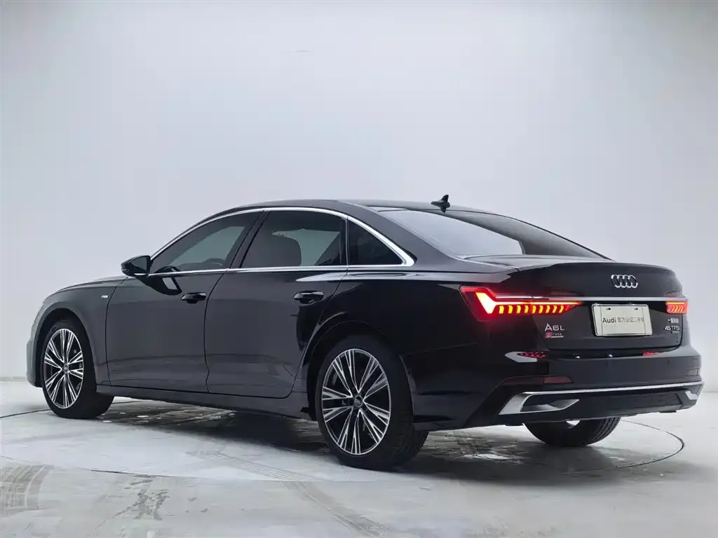 Audi A6L — фото 4