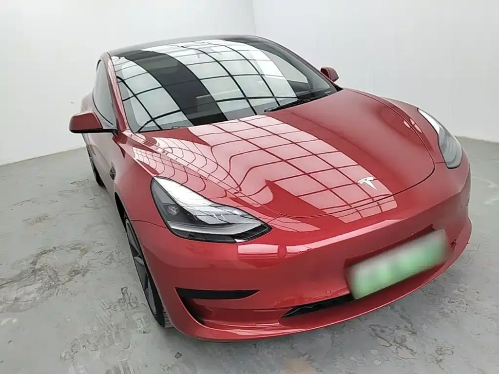 Tesla Model 3 — фото 7
