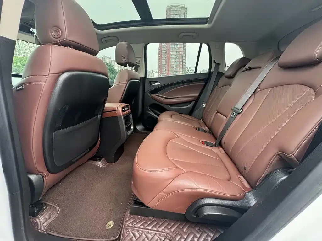 Buick Envision Plus — фото 9