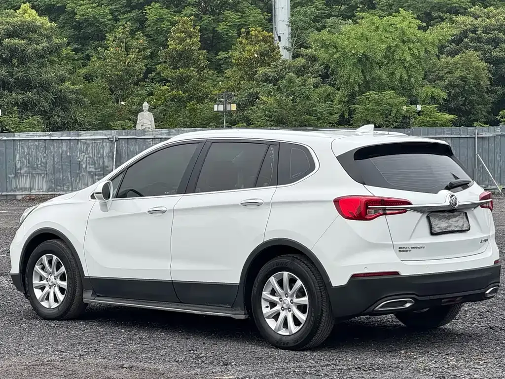 Buick Envision Plus — фото 5