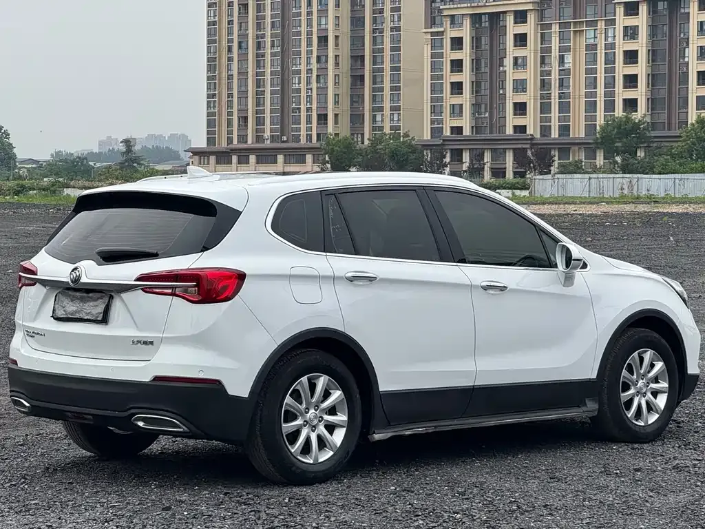 Buick Envision Plus — фото 2