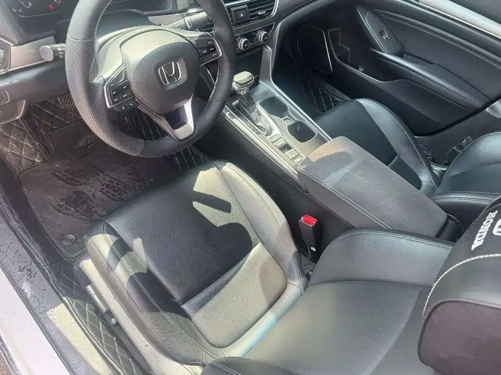 Honda Accord — фото 5