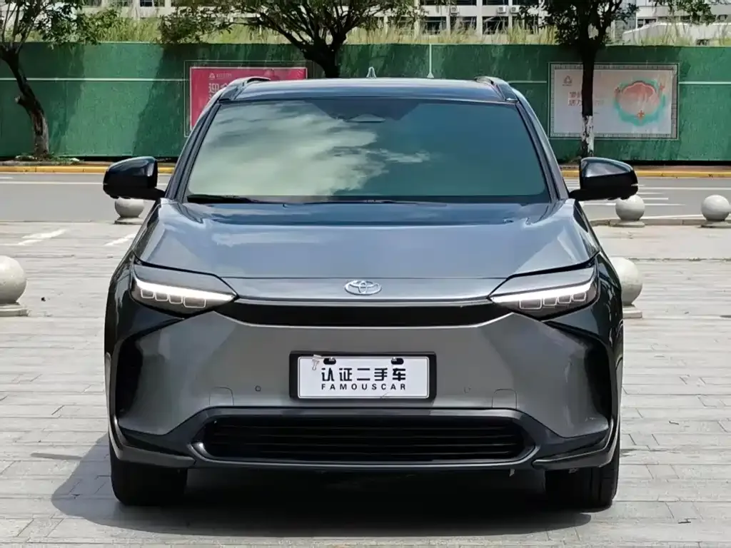 Toyota bZ4X 2022 из CN, фото 4